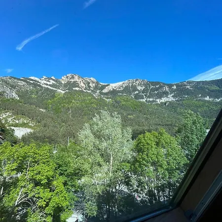 Apartamento Azafran De Atares *