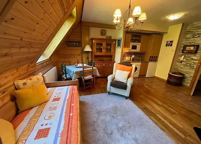 Azafran De Atares Apartment Canfranc